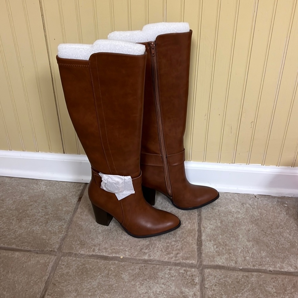 Tall Brown riding Boots with heel - Picture 2 of 5